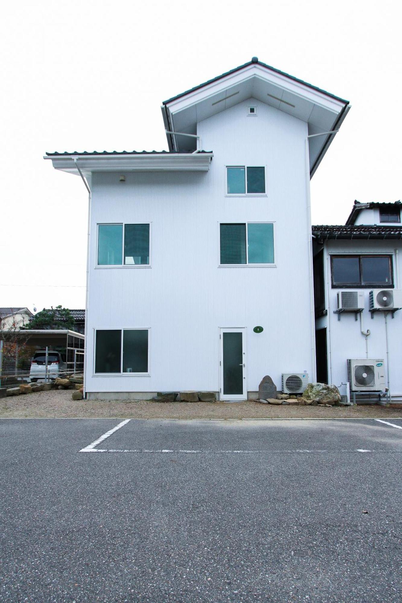 宿と古道具 Iyooo 七尾市 エクステリア 写真